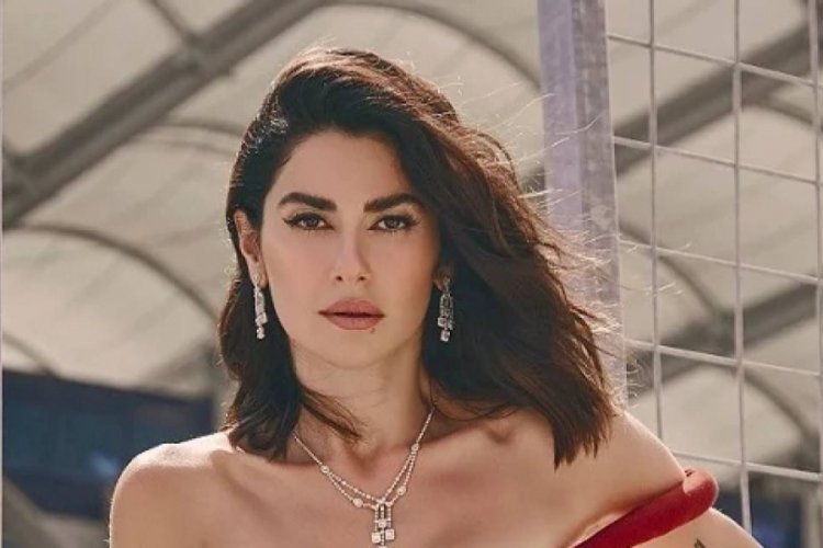 Nesrin Cavadzade eve kapanıp ağlamış