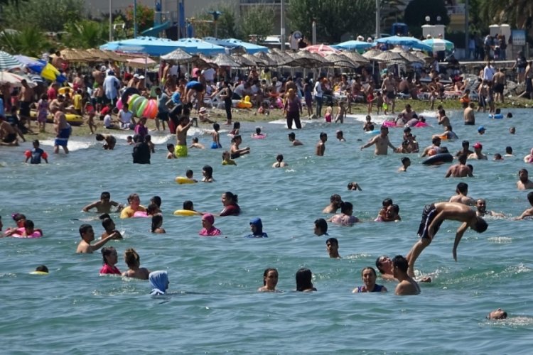 Bursa sahillerinde yapılan su &ouml;l&ccedil;&uuml;mlerinde 24 plajın sonu&ccedil;ları a&ccedil;ıklandı