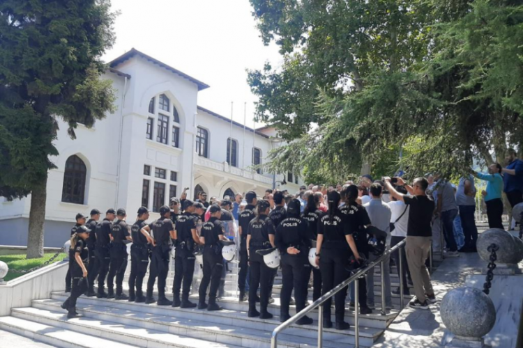 İYİ Parti İl Başkanı Dr. Hasanoğlu: İktidar ne yapmak istiyor?