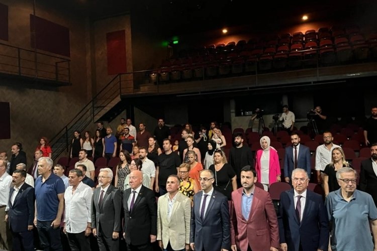 BGC'den 2 &ouml;d&uuml;l Bursada Bug&uuml;n k&ouml;şe yazarlarına&nbsp;