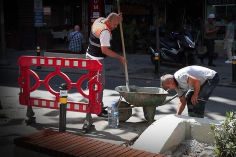 İstanbul'da 4 yıldır bitmeyen &ccedil;alışma vatandaşları isyan ettirdi!