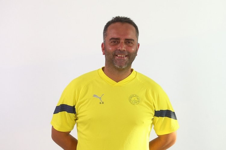 Fenerbah&ccedil;e'de U19 Futbol Takımı Semih Şent&uuml;rk'e emanet