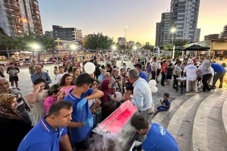 Adana sıcaklarında yeni icat: Dondurma kebap