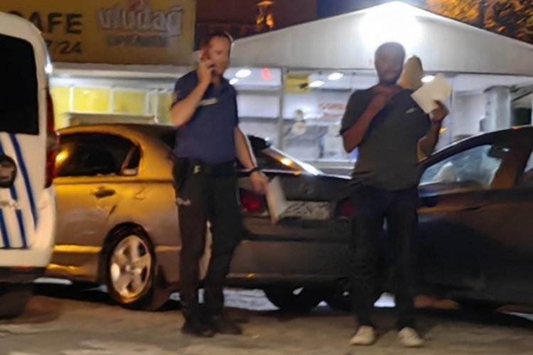 Bursa'da d&uuml;ğ&uuml;nde tartıştığı eşini bı&ccedil;aklayan adam g&ouml;zaltına alındı
