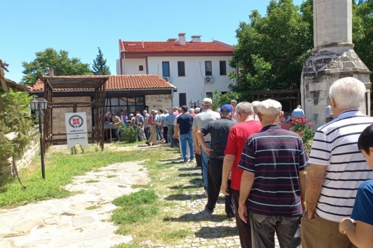 Edirne'de aşure kuyruğu