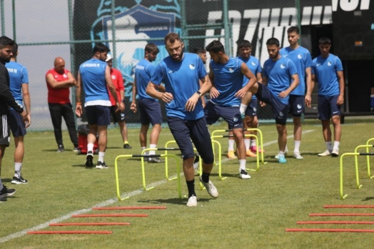 Erzurumspor yeni sezon hazırlıklarına 3 g&uuml;n ara verdi