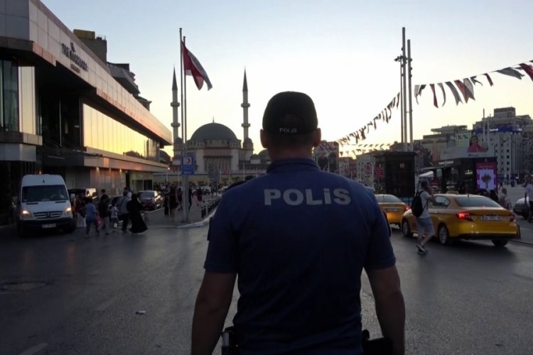 İstanbul'da Huzur Uygulaması: Ara&ccedil;lar didik didik arandı