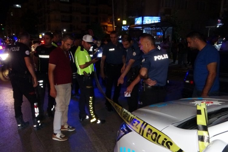 Malatya'da trafikte tartıştıkları baba oğula kurşun yağdırdılar