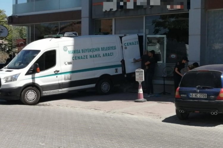 Manisa'da pizzacıda cinayet