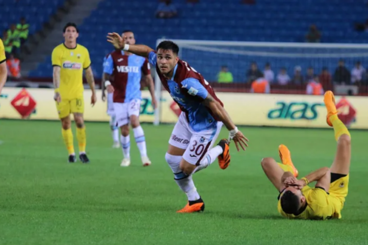 Trabzonspor hazırlık ma&ccedil;ında AEK'ye 3-1 yenildi