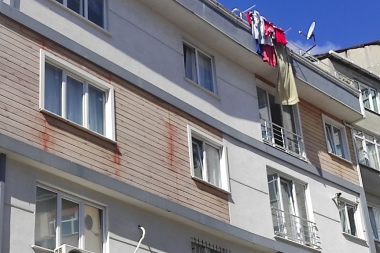 İstanbul'da feci olay! 3.5 yaşındaki &ccedil;ocuk pencereden d&uuml;şt&uuml;