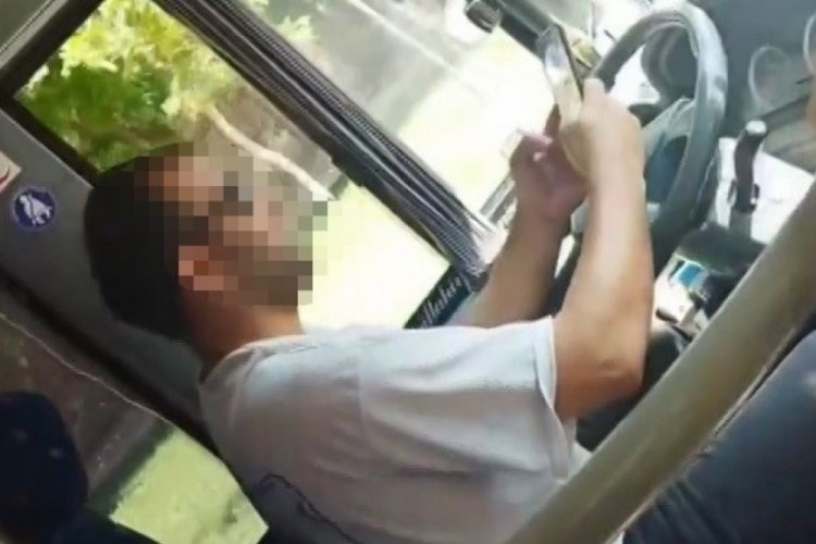 Gaziantep'te bir s&uuml;r&uuml;c&uuml; yolcuların hayatını hi&ccedil;e saydı