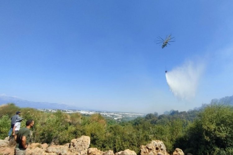 Antalya Aksu'daki orman yangını kontrol altına alındı