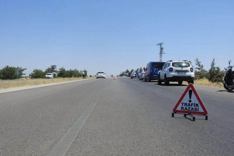 Kilis Gaziantep karayolunda kaza: 2 yaralı