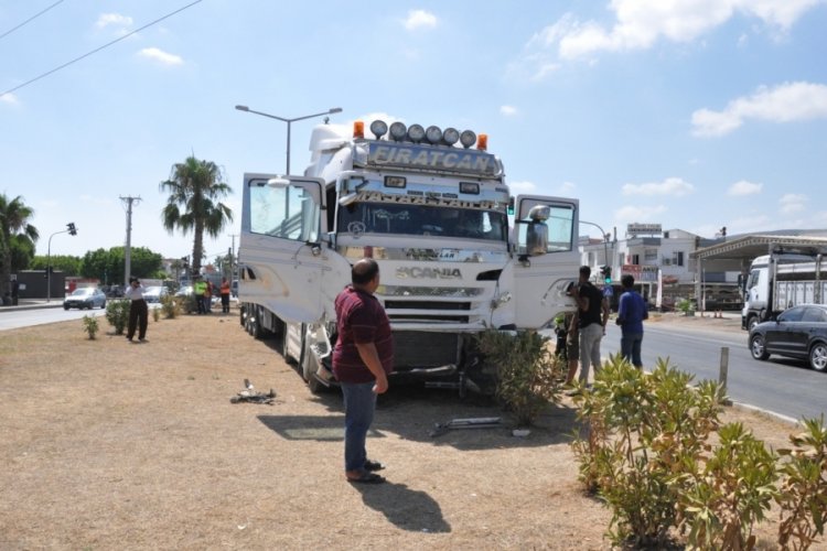 Mersin'de korkutan kaza: 5 yaralı