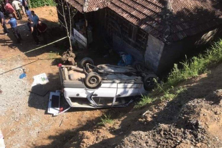 Ordu'da otomobil şarampole devrildi: 3 &ouml;l&uuml; 2 yaralı