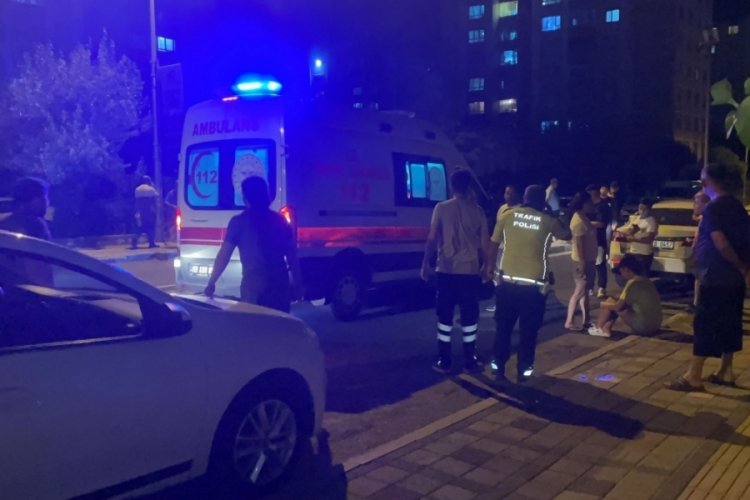 Tekirdağ'da otomobil motosikletli kuryeye &ccedil;arptı: 1 yaralı