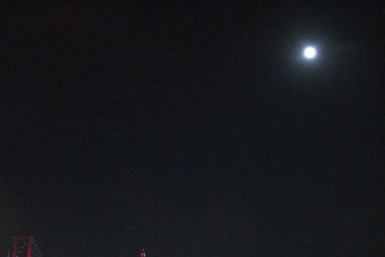 İstanbul'dan S&uuml;per Ay g&ouml;r&uuml;nt&uuml;leri...