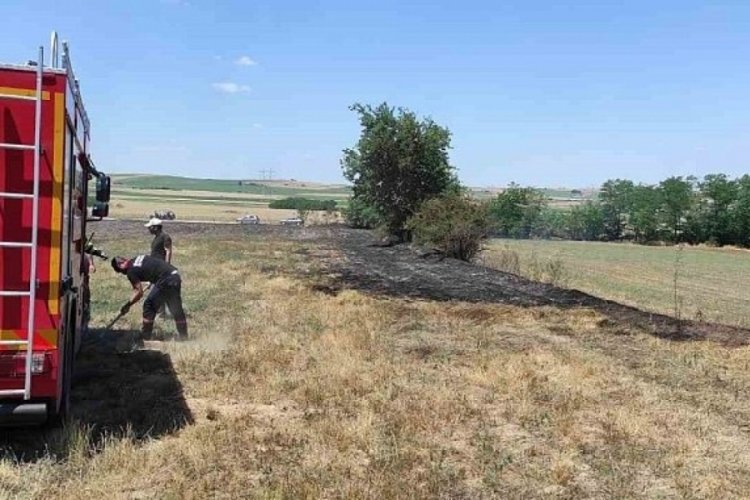 L&uuml;leburgaz'da &ccedil;ıkan orman yangını s&ouml;nd&uuml;r&uuml;ld&uuml;