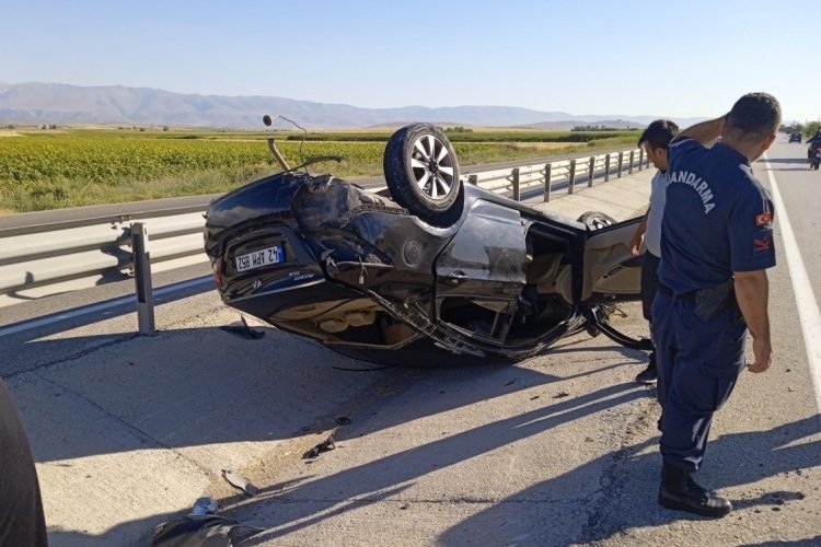 Konya'da otomobil ref&uuml;je devrildi: 1 kişi yaralandı