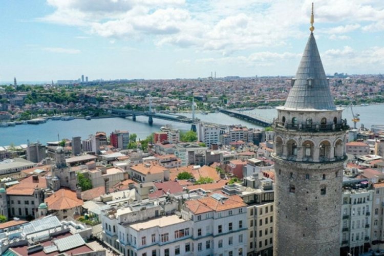 İstanbul'u ziyaret eden yabancı turist y&uuml;zde 17 arttı