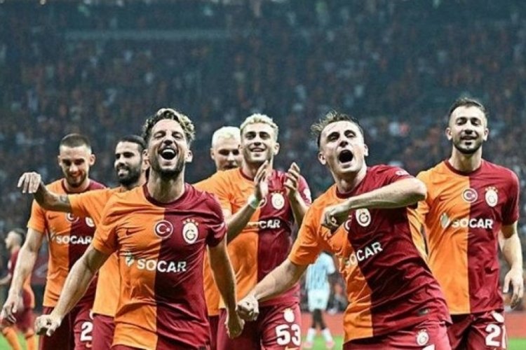 Galatasaray Mertens'le turladı