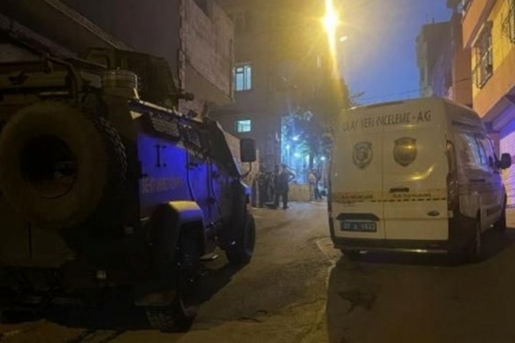 Gaziantep'te husumetli iki komşu kavga etti! 1'i polis 15 yaralı