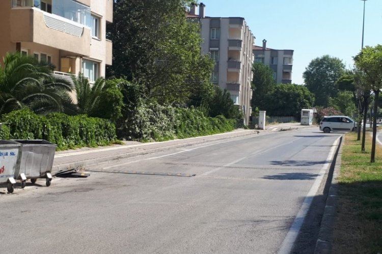 Bursa'da hız kesici t&uuml;msekler s&ouml;k&uuml;ld&uuml;!
