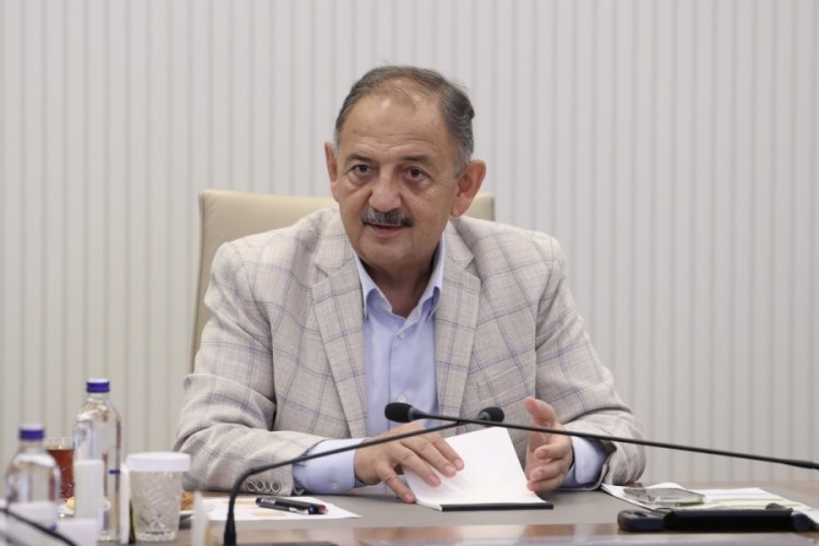 Bakan &Ouml;zhaseki: Gece g&uuml;nd&uuml;z demeden &ccedil;alışmaya devam edeceğiz