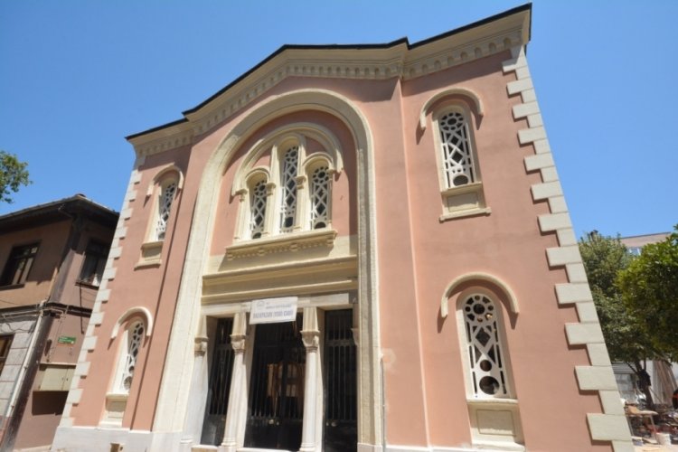 Bursa'da tarihi Balıkpazarı Camisi tekrar ibadete a&ccedil;ılıyor