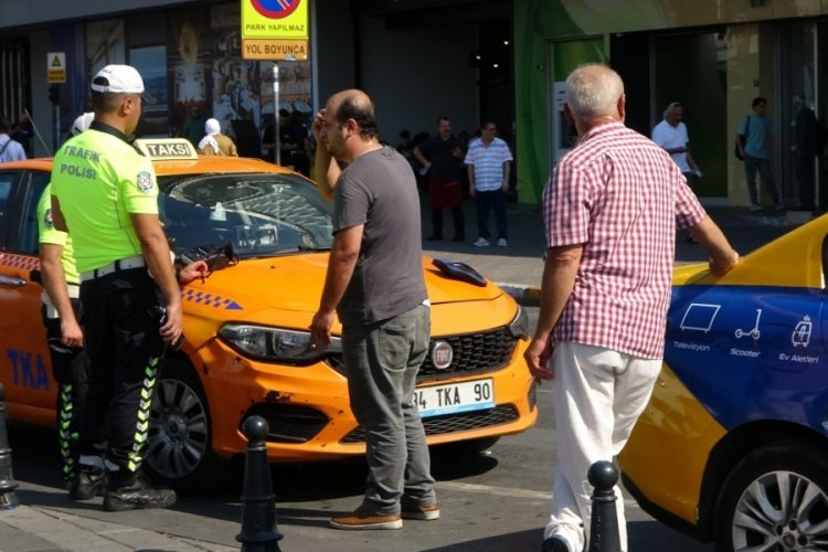 İstanbul Taksim'deki denetimde 4 taksiye para cezası kesildi