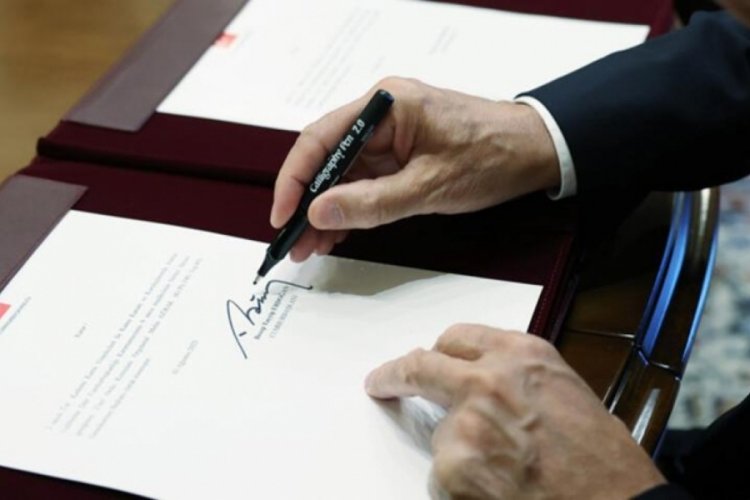 Erdoğan kararı imzaladı! 52 yeni fak&uuml;lte, enstit&uuml; ve y&uuml;ksekokul kuruldu