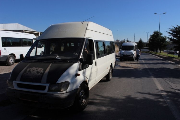 Kayseri'de iş&ccedil;i servisleri &ccedil;arpıştı: &Ccedil;ok sayıda yaralı var