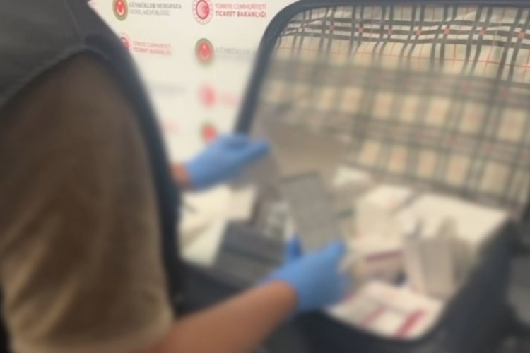 İstanbul Havalimanı'nda ka&ccedil;ak ila&ccedil; yakalandı