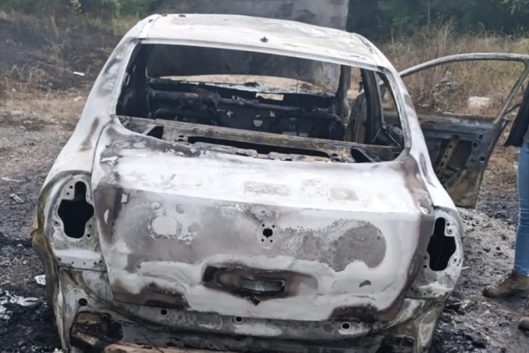 Samsun'da seyir halindeyken alev alan ara&ccedil; yandı