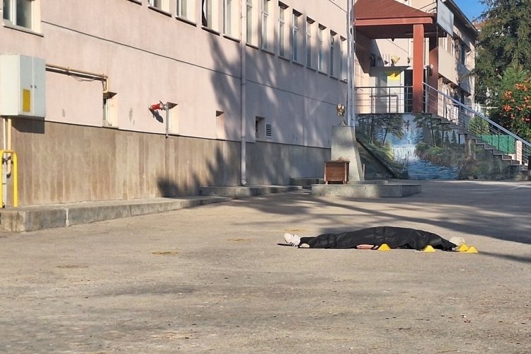 Samsun'da bir &ccedil;ocuk okul bah&ccedil;esinde &ouml;l&uuml; bulundu