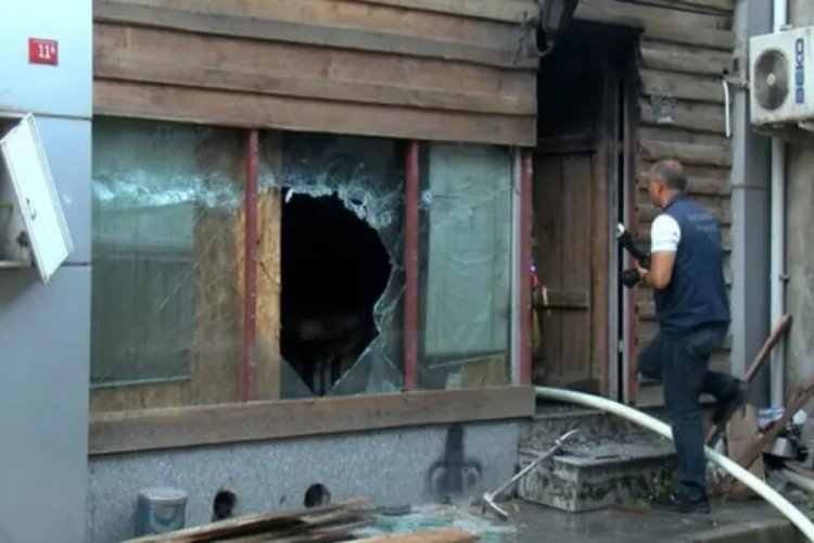 İstanbul'da yangın! 'Korku evi' kullanılamaz hale geldi
