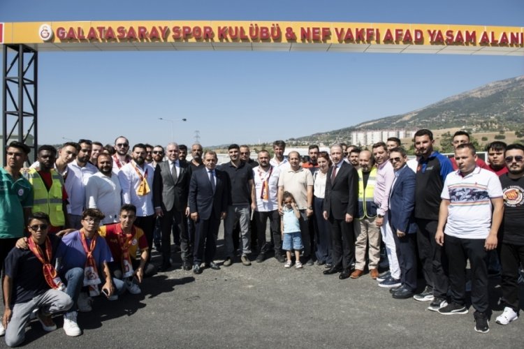 Galatasaray'dan afet b&ouml;lgesi Kahramanmaraş'a ziyaret