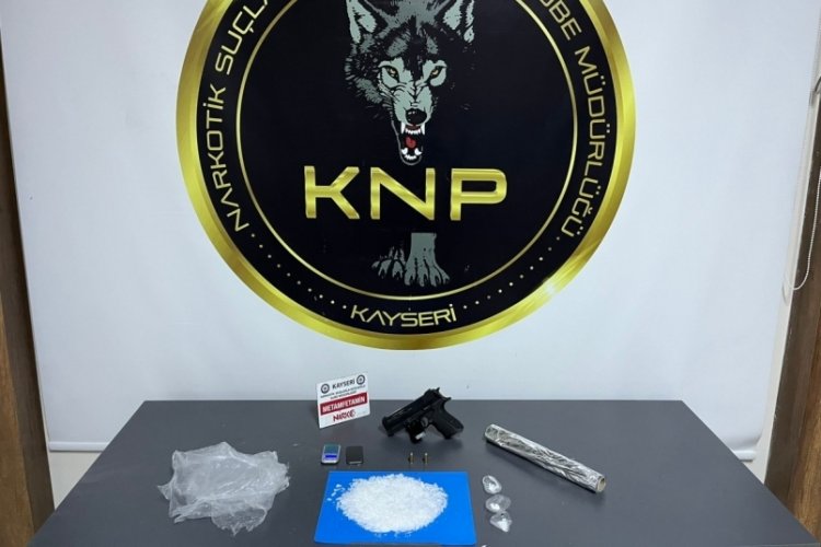Kayseri'de uyuşturucu satıcılarına operasyon! 15 g&ouml;zaltı
