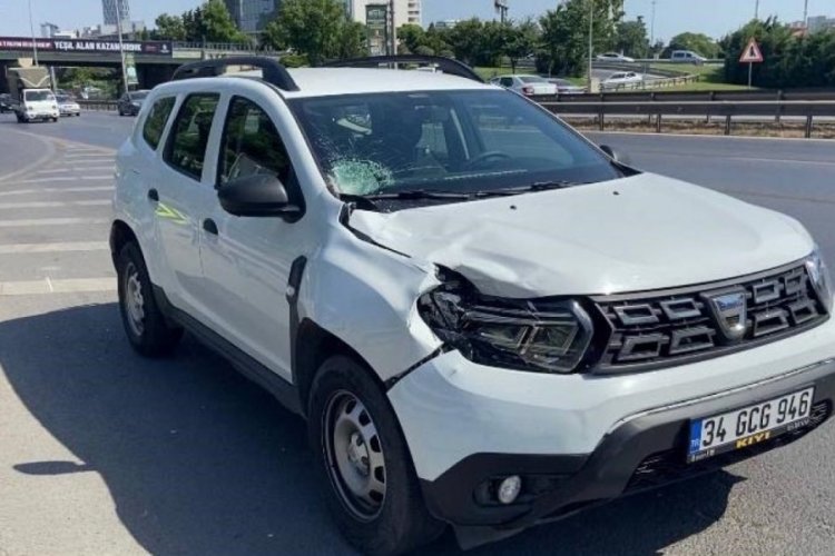 İstanbul yolun karşısına ge&ccedil;mek isteyen yaşlı adam canından oldu