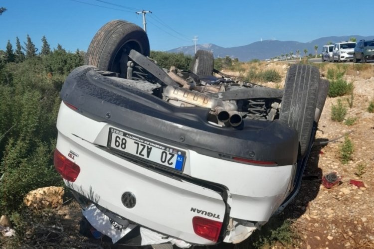 Aydın'dan kontrolden &ccedil;ıkan otomobil takla attı