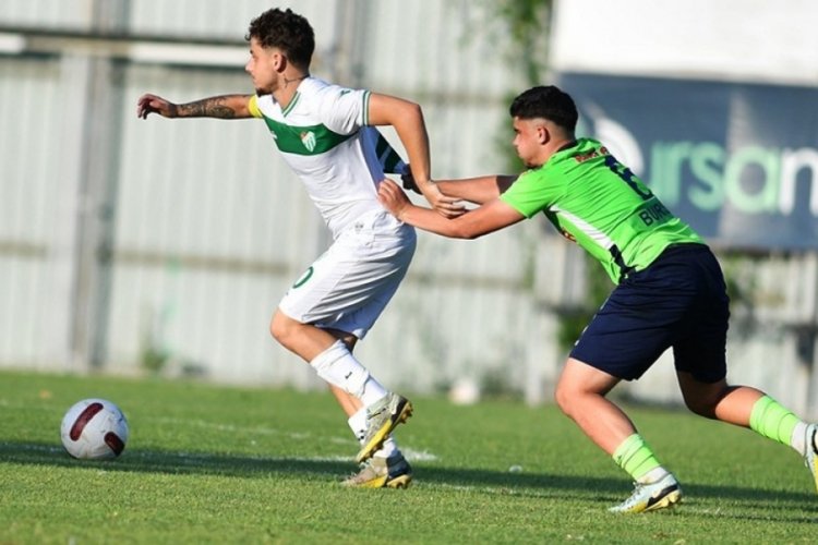 Bursaspor'a Bursa Yıldırımspor konuk oldu