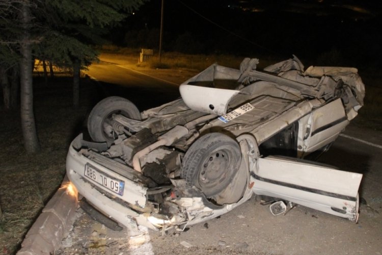 Kayseri'de kontrolden &ccedil;ıkan otomobil takla attı: 5 yaralı