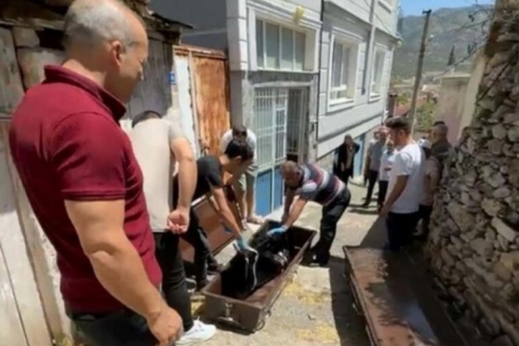 Eşini ve 4 yaşındaki &uuml;vey oğlunu &ouml;ld&uuml;rm&uuml;şt&uuml;! Cinayetin sebebi ortaya &ccedil;ıktı