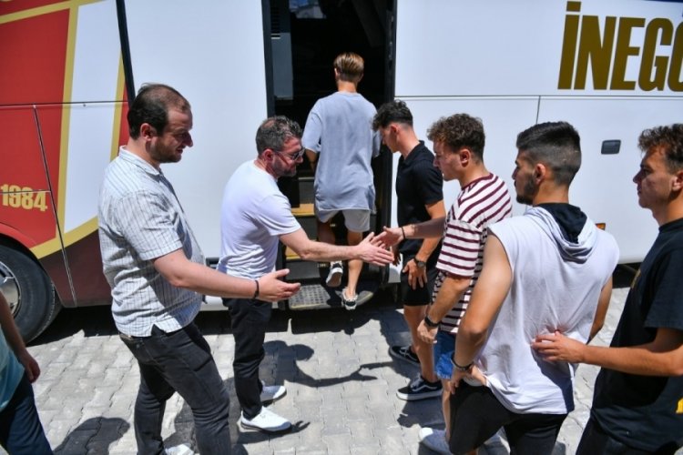 İneg&ouml;lspor'un 10 g&uuml;nl&uuml;k Afyon kampı başladı
