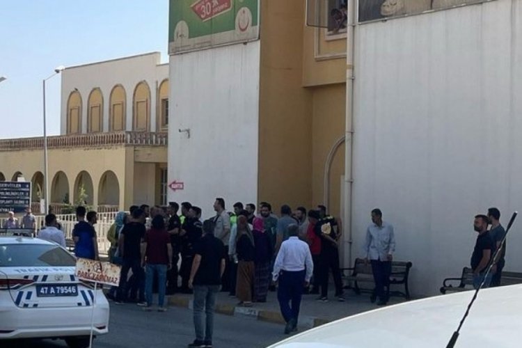 Mardin'de akraba 2 aile arasında &ccedil;ıkan kavgada 12 kişi yaralandı