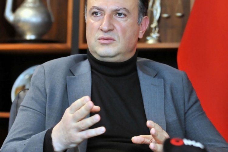 &Uuml;mraniyespor Kul&uuml;b&uuml; Başkanı Tarık Aksar istifa etti