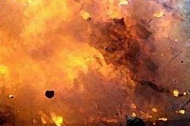 Pakistan'da bombalı saldırı: 7 &ouml;l&uuml;