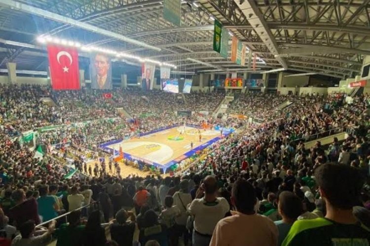 Bursaspor İnfo Yatırım'dan Bursaspor Europe & UK grubuna teşekk&uuml;r