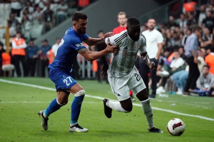 Beşiktaşlı Arthur Masuaku'nun cezası d&uuml;şt&uuml;